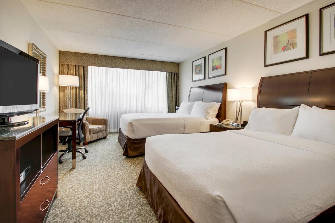 Holiday Inn Westbury-Long Island By Ihg Carle Place Exterior foto